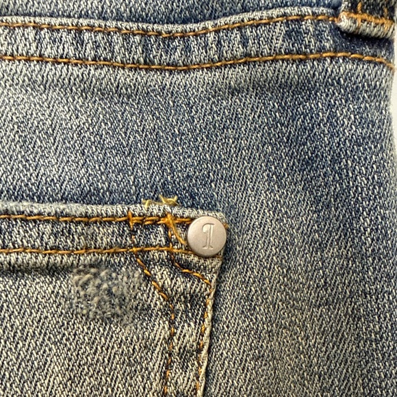 Anthropologie Pilcro Hyphen Embellished Blue Jeans with Floral Accents 29/8 - Picture 10 of 13